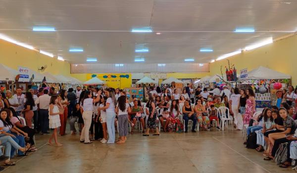 Imagens da 1º ENCONTRO LITERÁRIO DAS ESCOLAS MUNICIPAIS DE BARRA DO MENDES