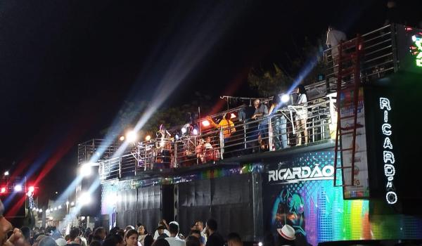 Imagens da BARRA DO MENDES REALIZOU O CARNAVAL QUE VAI FICAR NA HISTÓRIA