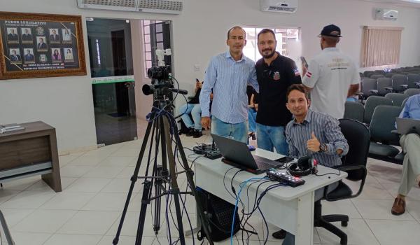 CÂMARA DE VEREADORES DE BARRA DO MENDES INAUGURA A TV CÂMARA Imagens da CÂMARA DE VEREADORES DE BARRA DO MENDES INAUGURA A TV CÂMARA