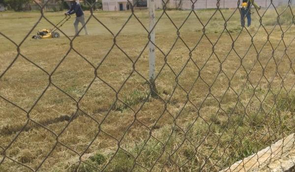 Imagens da COMEÇOU A RECUPERAÇÃO DO GRAMADO DO ESTÁDIO EURICO COELHO