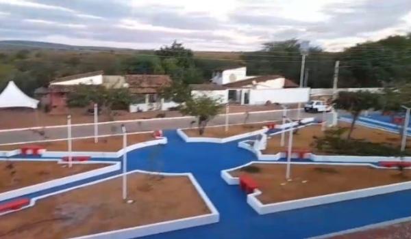 Imagens da PRAÇA NOSSA SENHORA DE FÁTIMA TOTALMENTE REQUALIFICADA