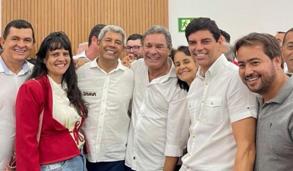 Imagens da PREFEITOS RECEPCIONAM GOVERNADOR EM VISITA A REGIÃO