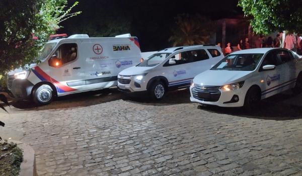 Imagens da SECRETARIA DE SAÚDE DO MUNICÍPIO RECEBE UMA AMBULÂNCIA E MAIS DOIS VEÍCULOS 0 KM COM RECURSOS PRÓPRIOS