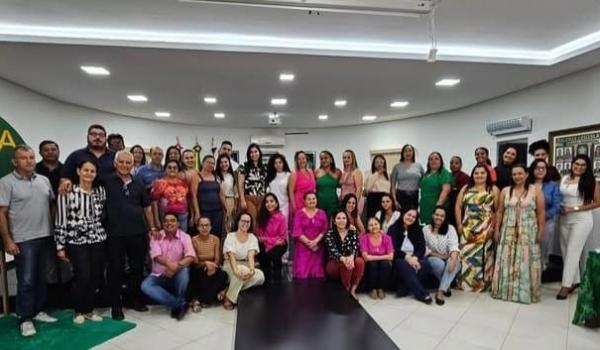 Imagens da SECRETARIA MUNICIPAL DE SAÚDE HOMENAGEIA PROFISSIONAIS DA ENFERMAGEM NO SEU DIA