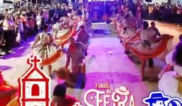 PRIMEIRO DIA DO FORRÓ NA FEIRA FOI UM SUCESSO!