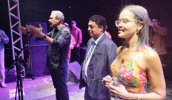 PROJETO FORRÓ NA FEIRA FOI UM SUCESSO TOTAL